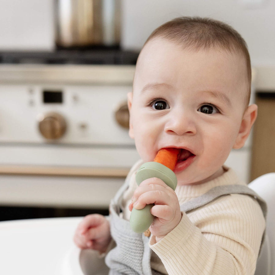 The Baby Feeder That ActuallyTeaches Babies to Chew